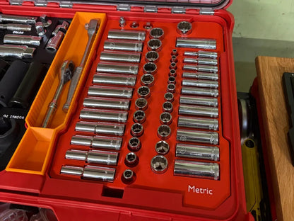Milwaukee Low-Profile PACKOUT 1/4" & 3/8" Socket Organizer Insert – 7-Piece Set