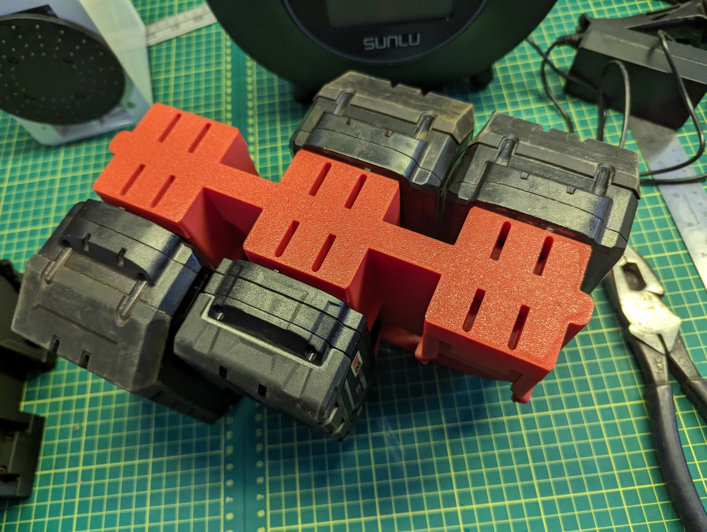 Milwaukee M18 Battery Caddy