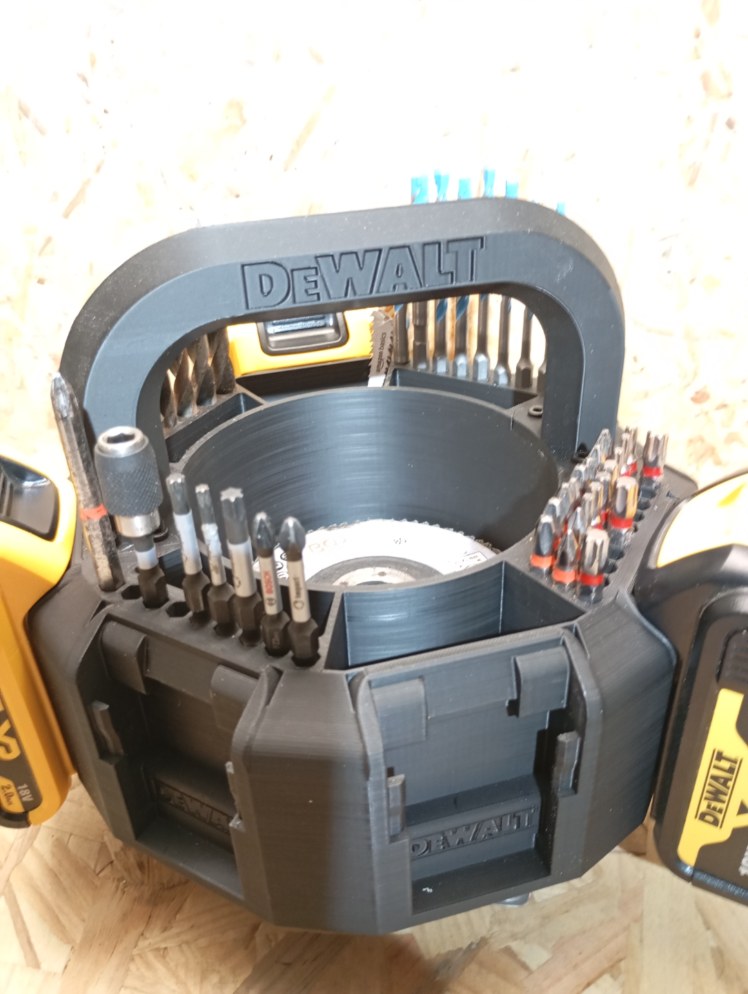 DeWalt Handle Case - 8 Battery Holder Accessories